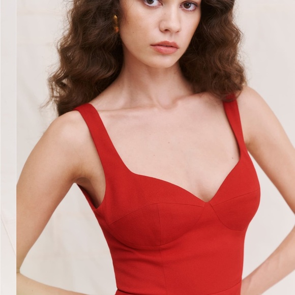 NWT REFORMATION GOWN - Picture 2 of 8